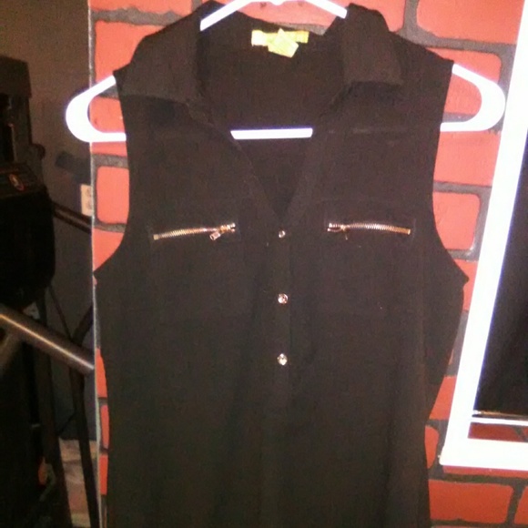 Finesse Tops - Black top